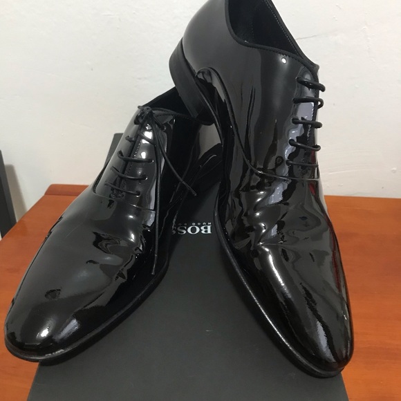 Hugo Boss Black Leather Shoes Size ( US-10 UK-9 )